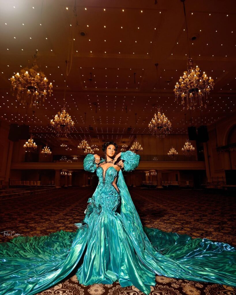 Typical Classy Girls Wardrobe 2023. Zanaposh